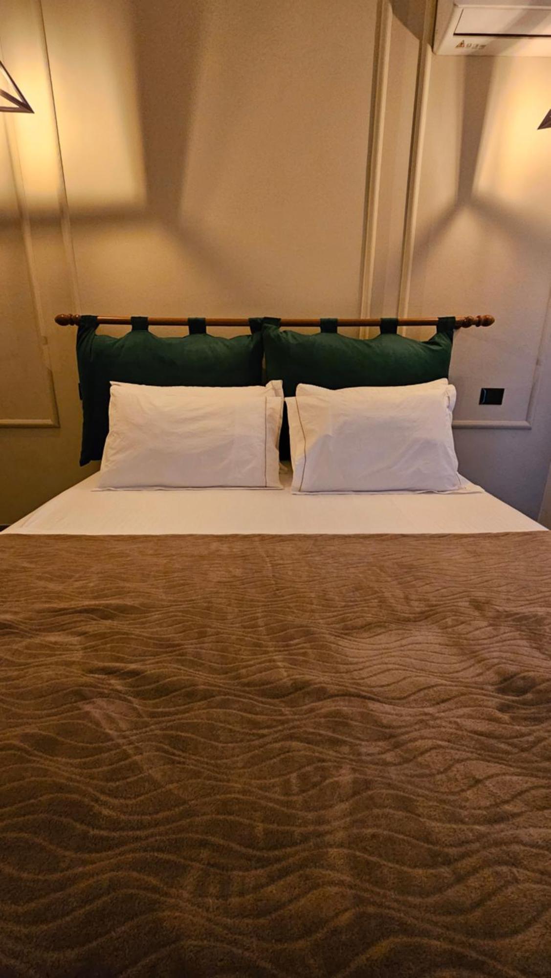 Green Park Divjake Luaran gambar